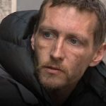 Бездомному мужчине, помогавшему раненым во время теракта в Манчестере, пожертвовали 30 000 фунтов стерлингов